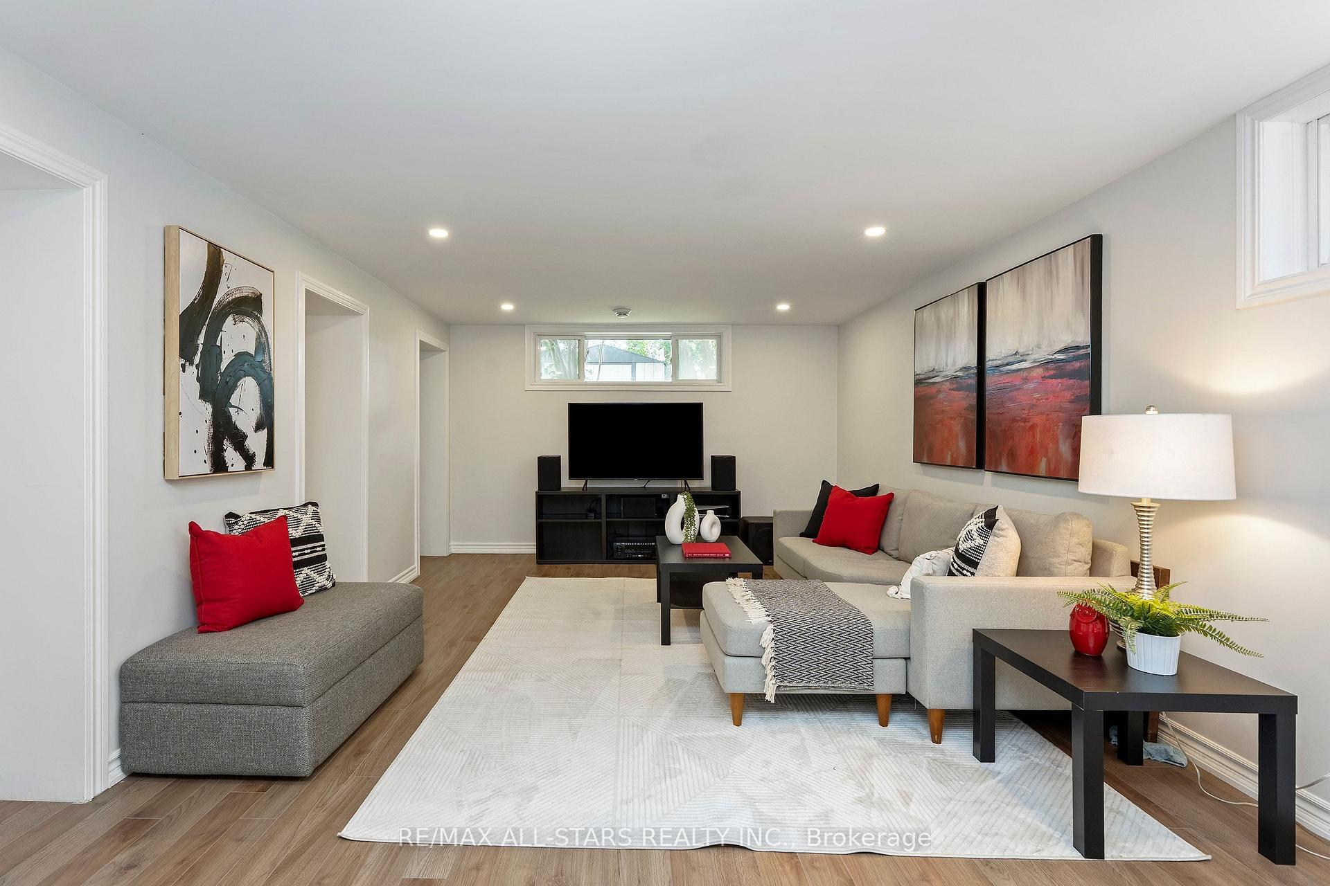 Photo 39 of 11 Penzance Drive, Scarborough, Bendale — HOMEH