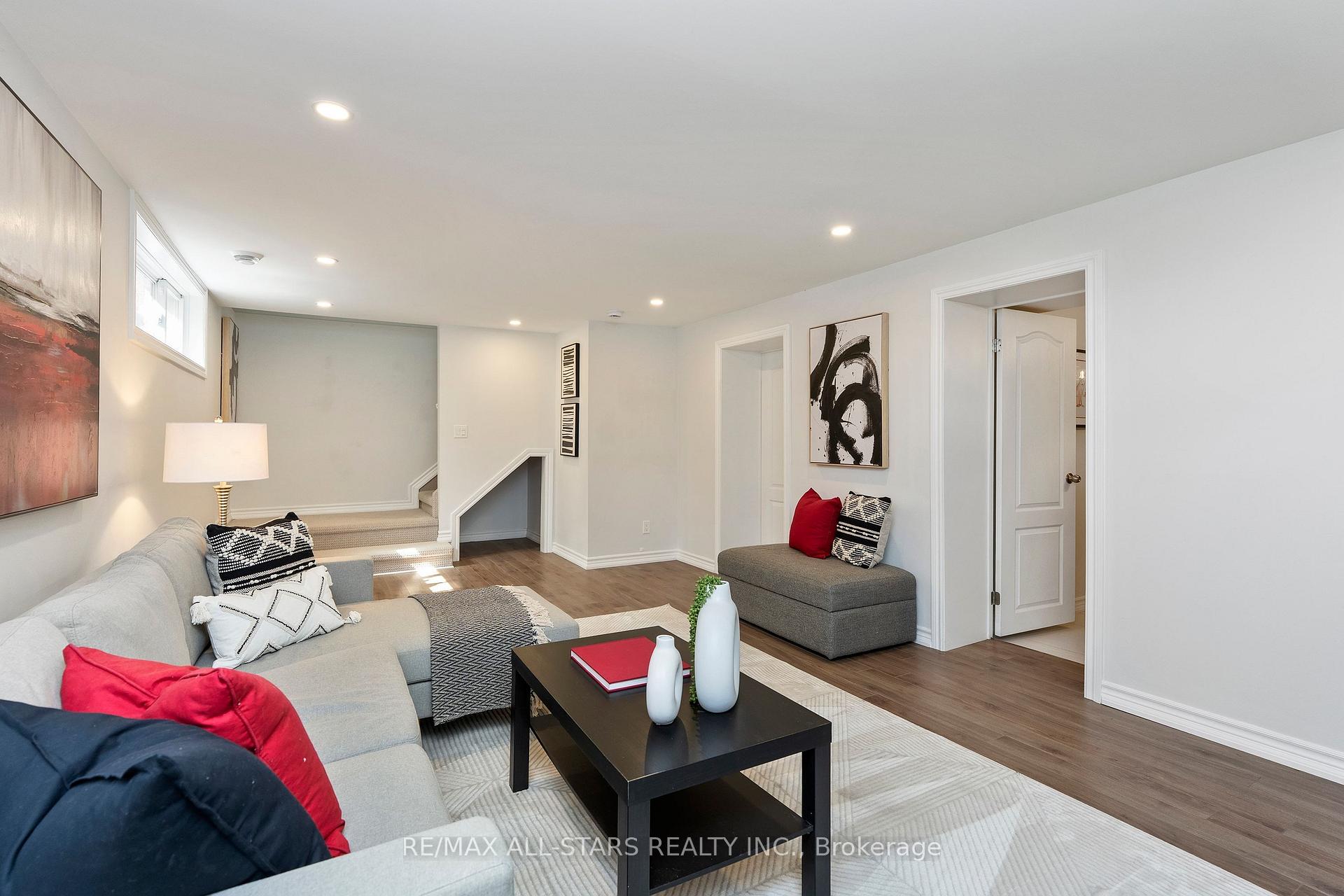 Photo 42 of 11 Penzance Drive, Scarborough, Bendale — HOMEH