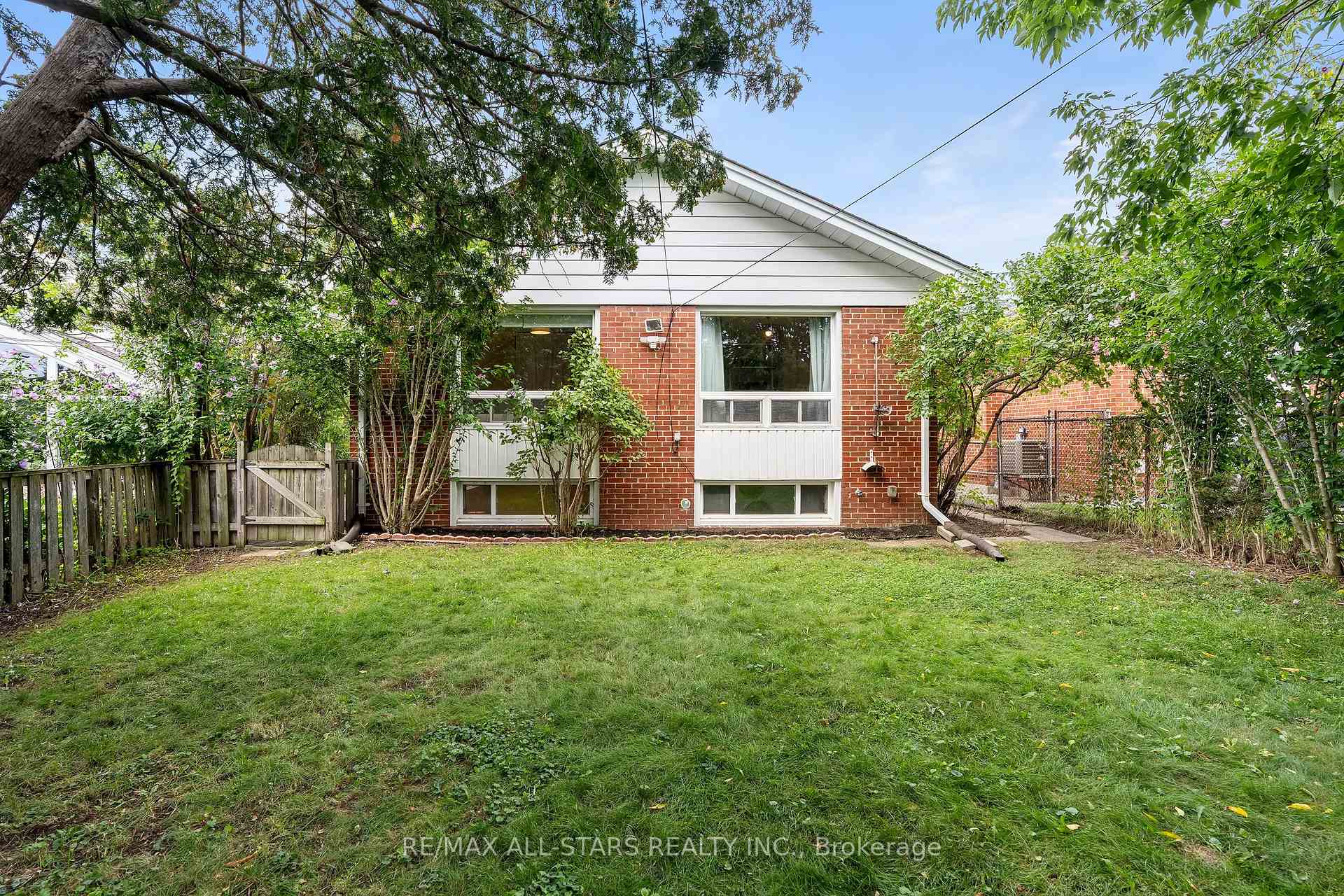 Photo 53 of 11 Penzance Drive, Scarborough, Bendale — HOMEH