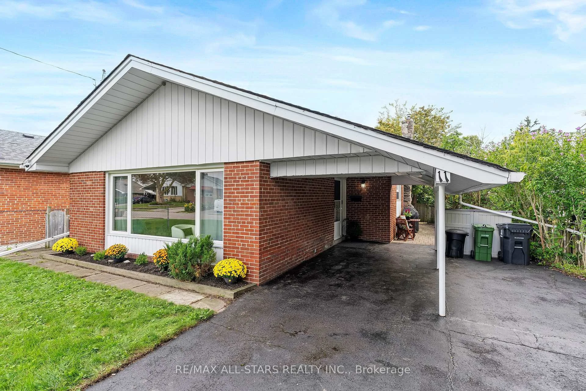 Photo 5 of 11 Penzance Drive, Scarborough, Bendale — HOMEH