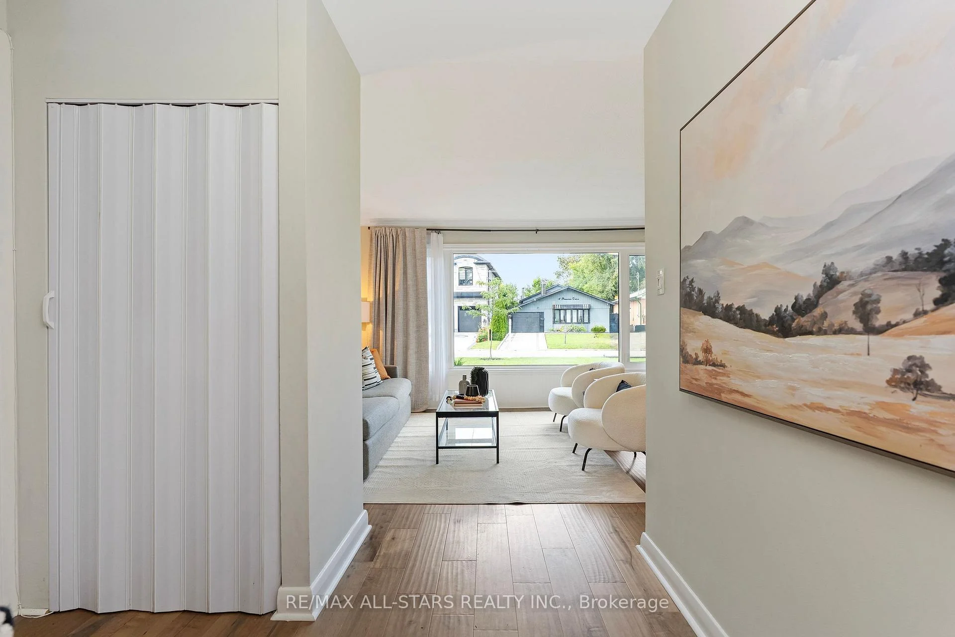 Photo 12 of 11 Penzance Drive, Scarborough, Bendale — HOMEH