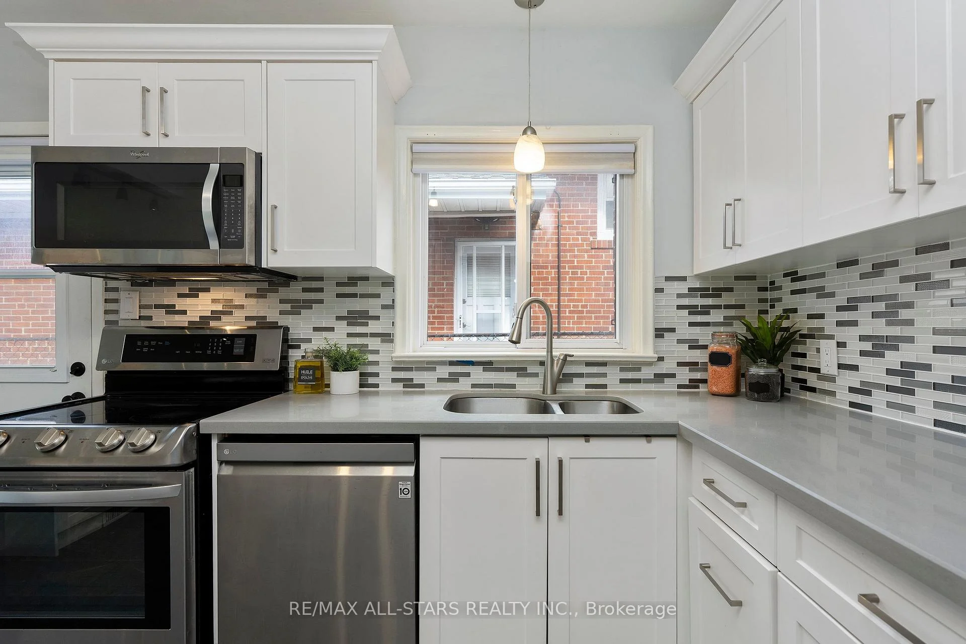 Photo 31 of 11 Penzance Drive, Scarborough, Bendale — HOMEH