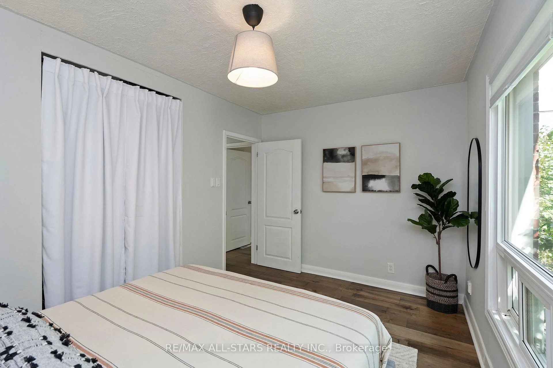 Photo 37 of 11 Penzance Drive, Scarborough, Bendale — HOMEH