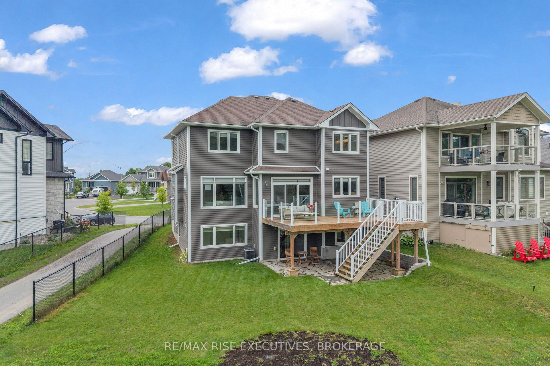 Photo 2 of 232 Mill Pond Place, Kingston, West of Sir John A. Blvd — HOMEH