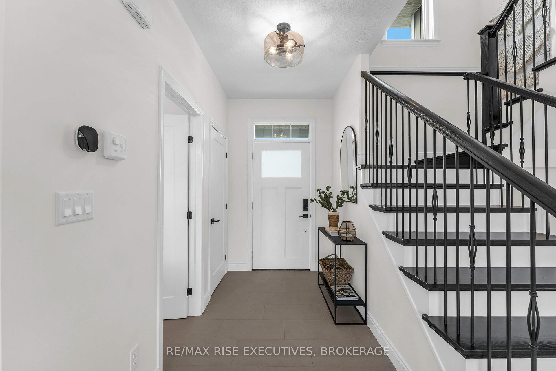 Photo 6 of 232 Mill Pond Place, Kingston, West of Sir John A. Blvd — HOMEH