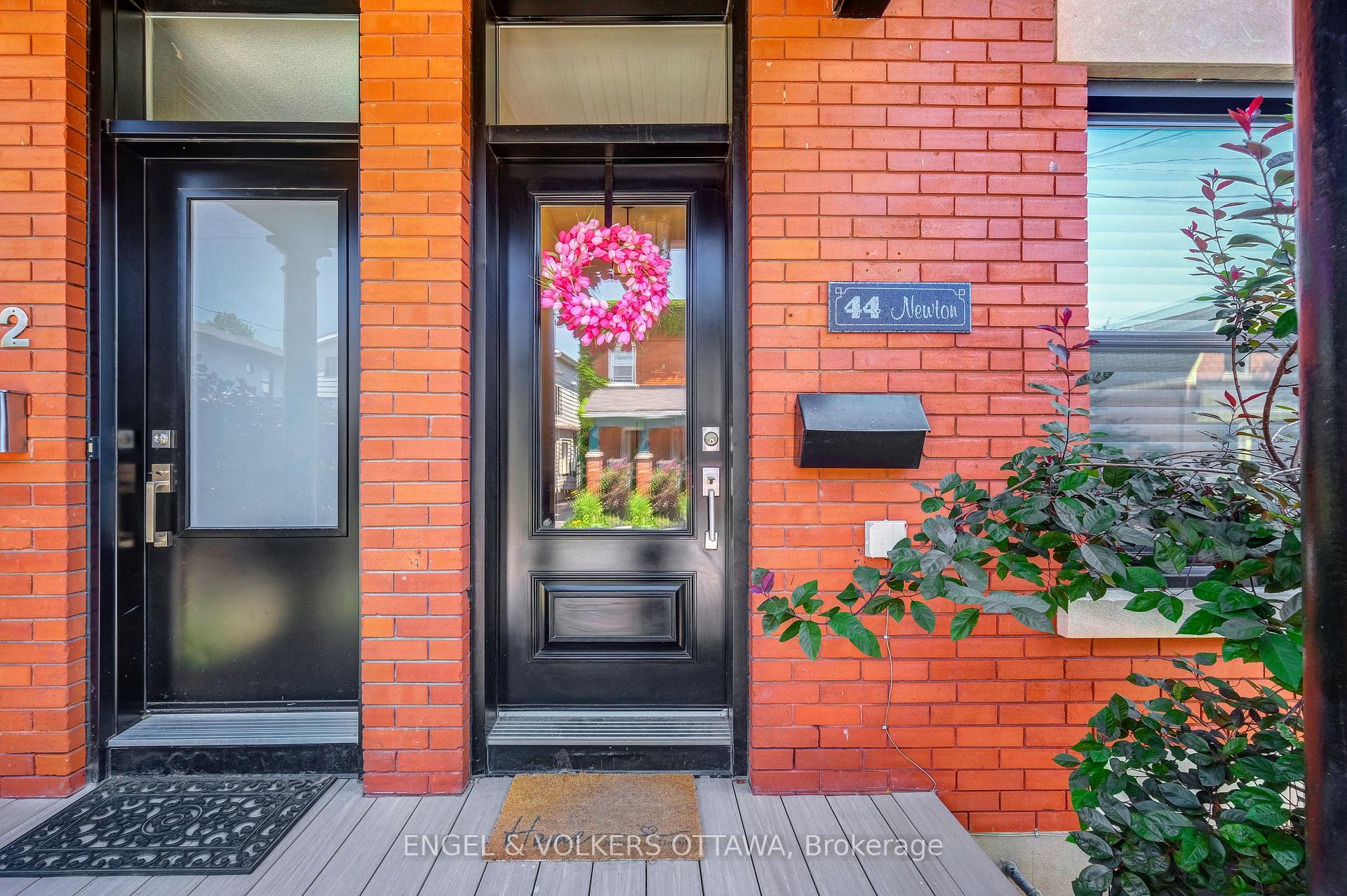 Photo 4 of 44 Newton Street, Ottawa, Glebe — HOMEH