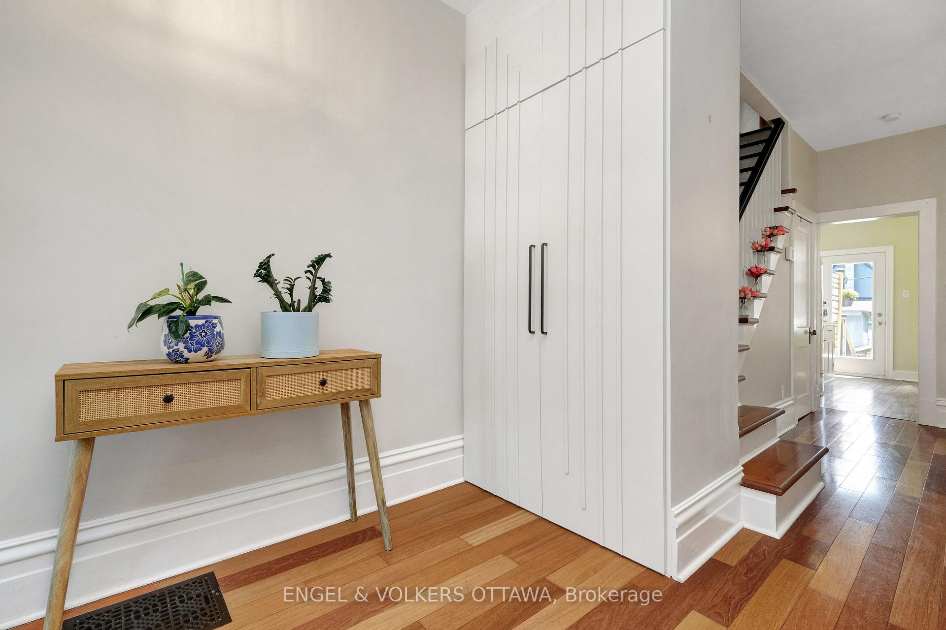 Photo 5 of 44 Newton Street, Ottawa, Glebe — HOMEH
