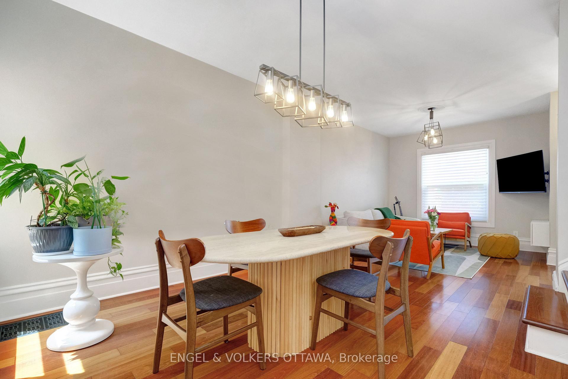 Photo 13 of 44 Newton Street, Ottawa, Glebe — HOMEH