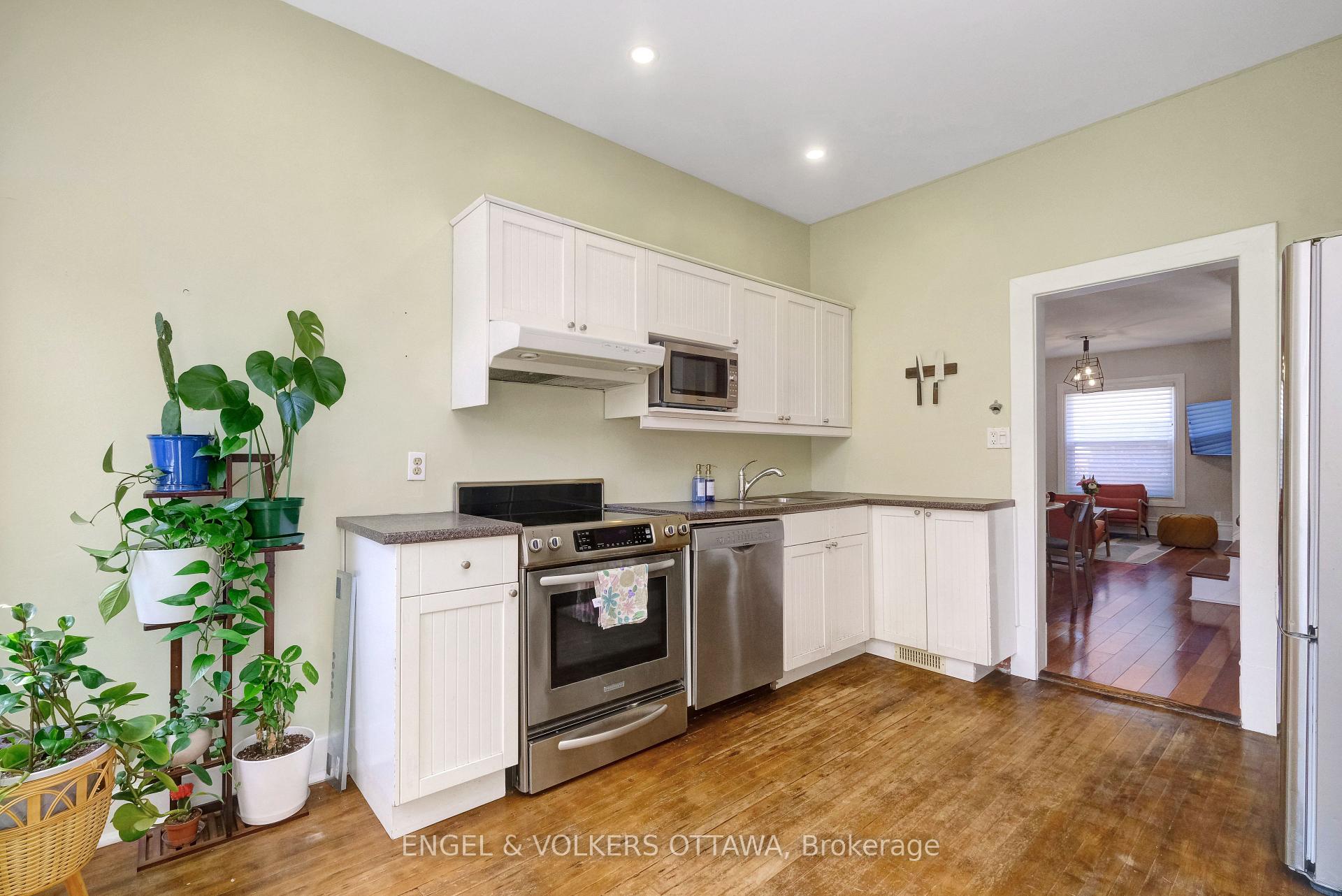 Photo 16 of 44 Newton Street, Ottawa, Glebe — HOMEH