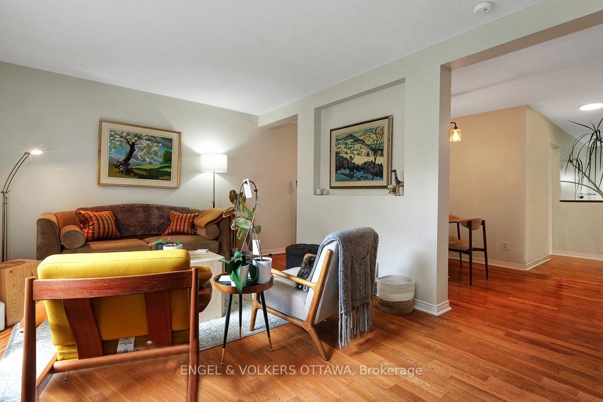 Photo 10 of 381 Verdon Private, Ottawa, Hunt Club Park/Greenboro — HOMEH