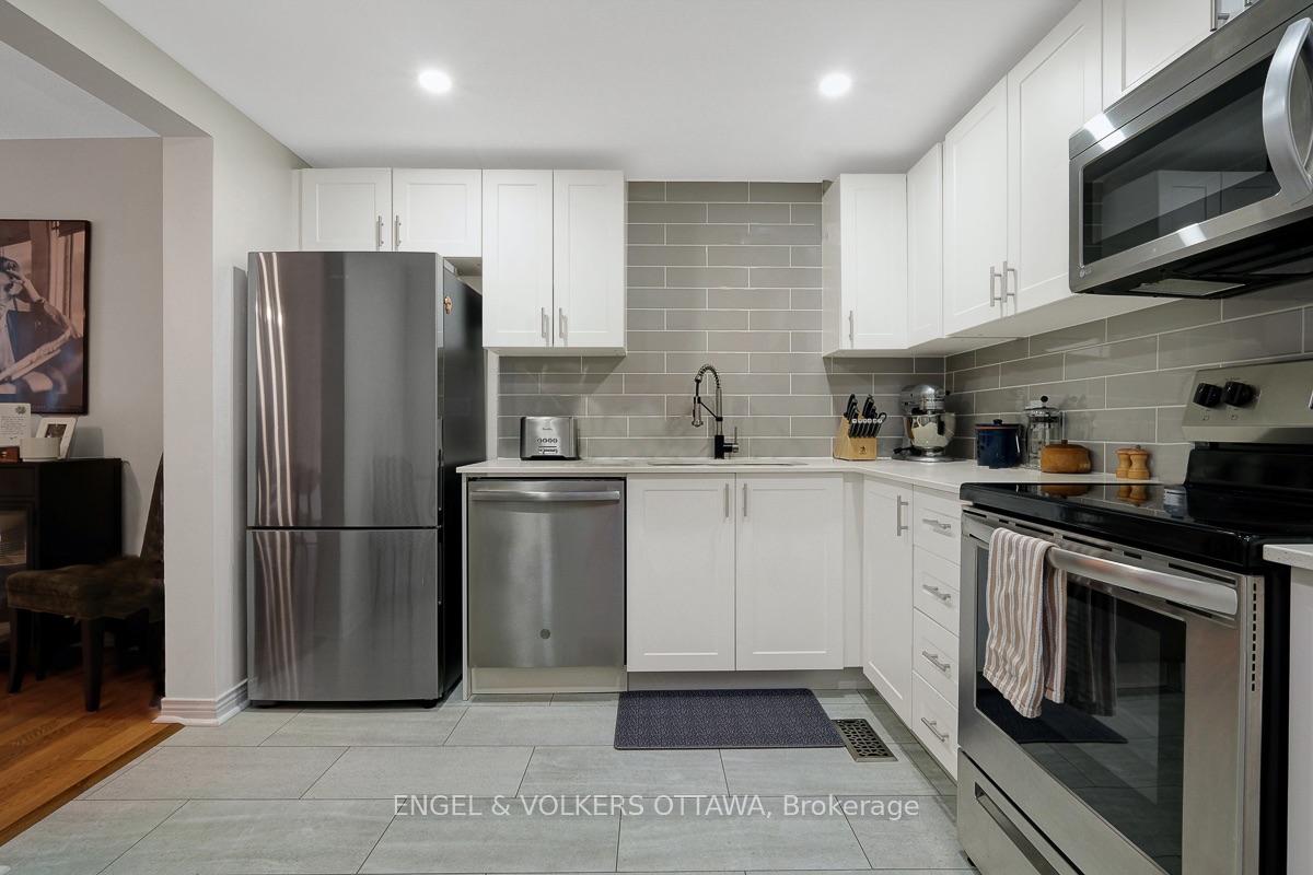 Photo 15 of 381 Verdon Private, Ottawa, Hunt Club Park/Greenboro — HOMEH