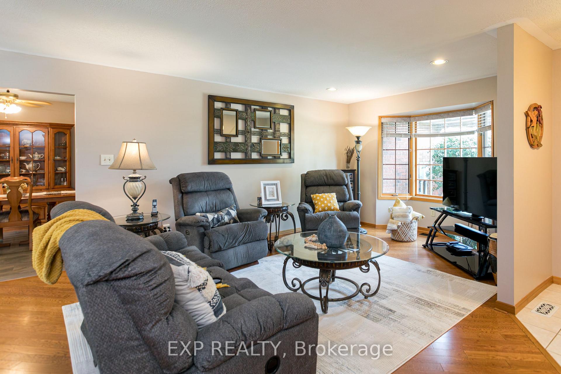 Photo 9 of 23401 Melbourne Road, Southwest Middlesex, Rural Southwest Middlesex — HOMEH