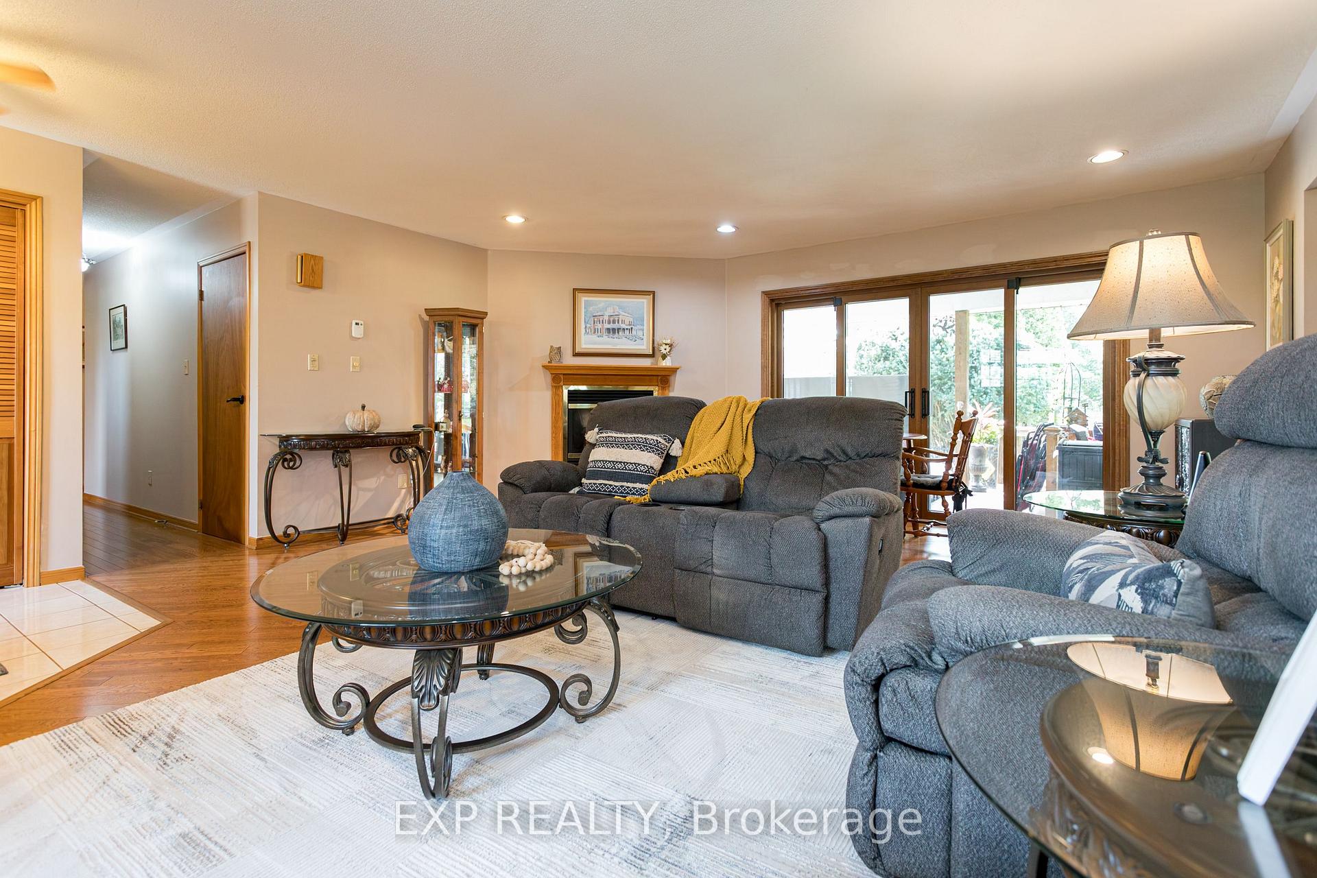 Photo 11 of 23401 Melbourne Road, Southwest Middlesex, Rural Southwest Middlesex — HOMEH