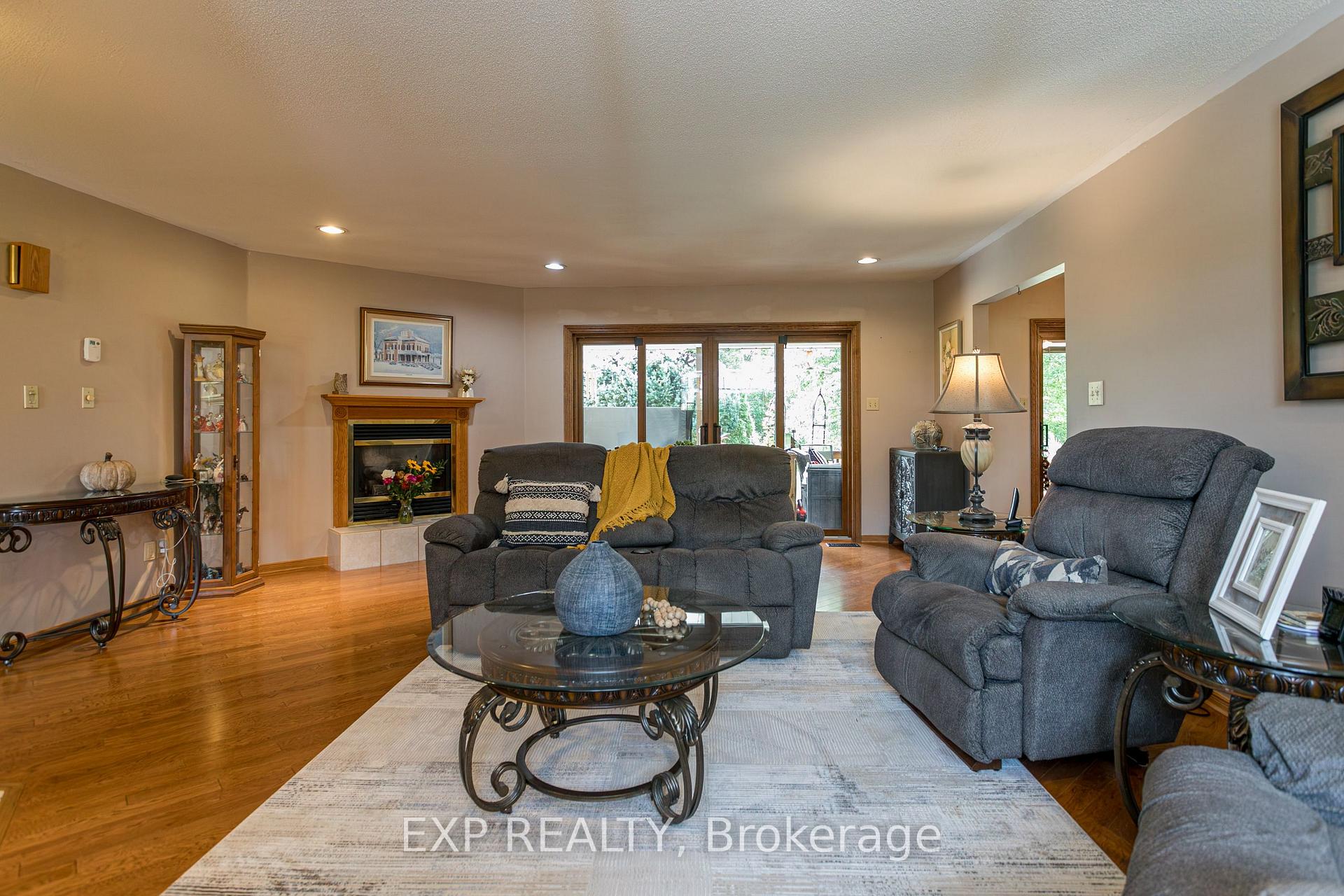 Photo 12 of 23401 Melbourne Road, Southwest Middlesex, Rural Southwest Middlesex — HOMEH
