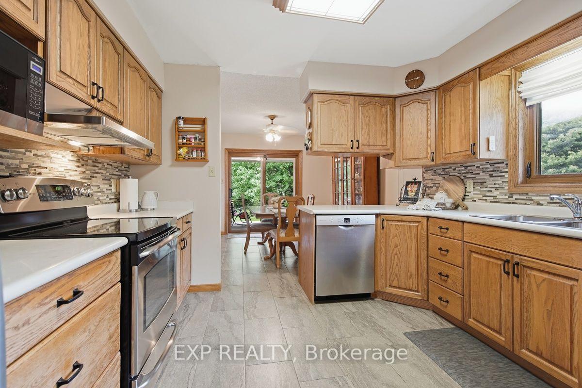 Photo 18 of 23401 Melbourne Road, Southwest Middlesex, Rural Southwest Middlesex — HOMEH
