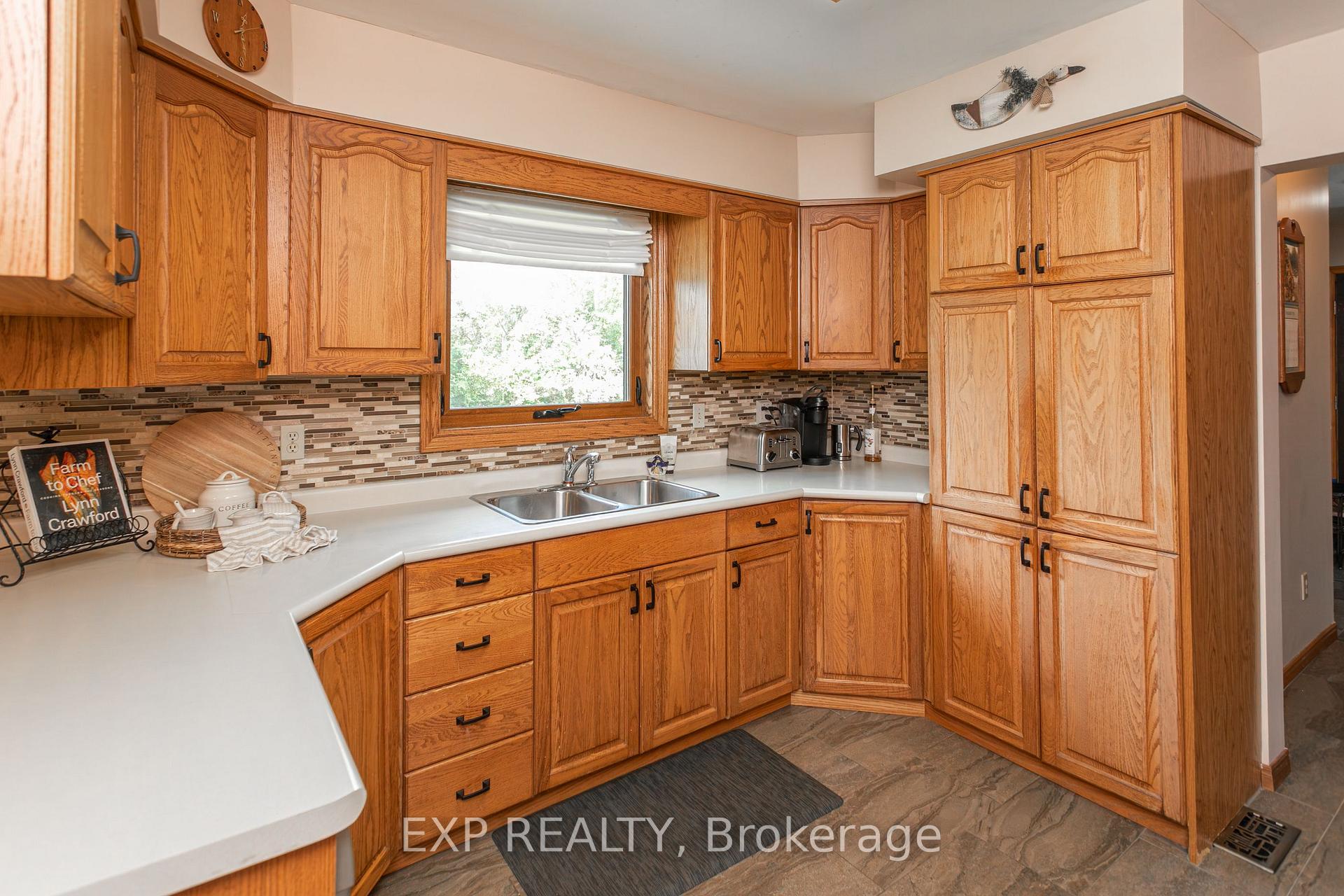 Photo 19 of 23401 Melbourne Road, Southwest Middlesex, Rural Southwest Middlesex — HOMEH