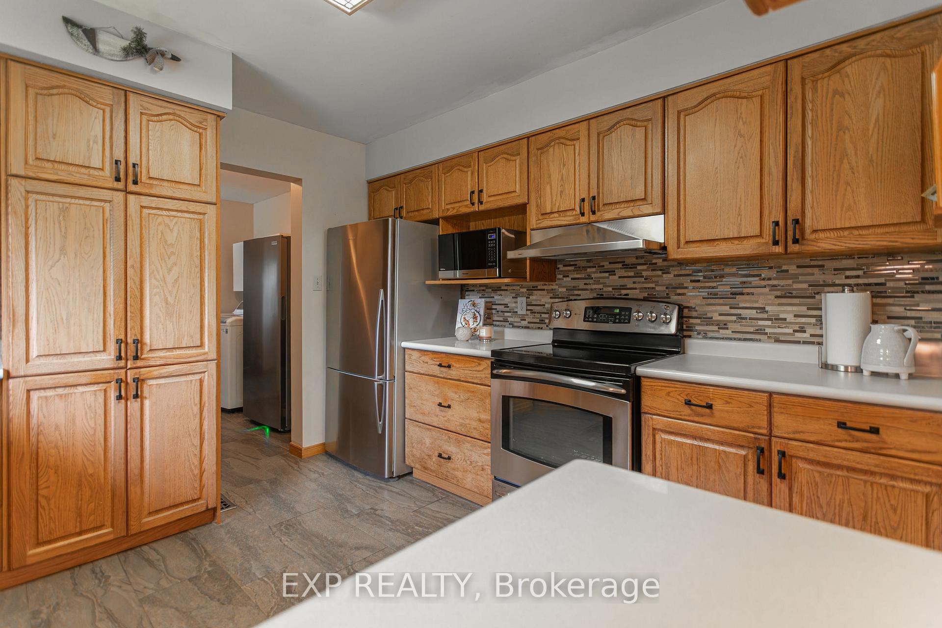 Photo 22 of 23401 Melbourne Road, Southwest Middlesex, Rural Southwest Middlesex — HOMEH