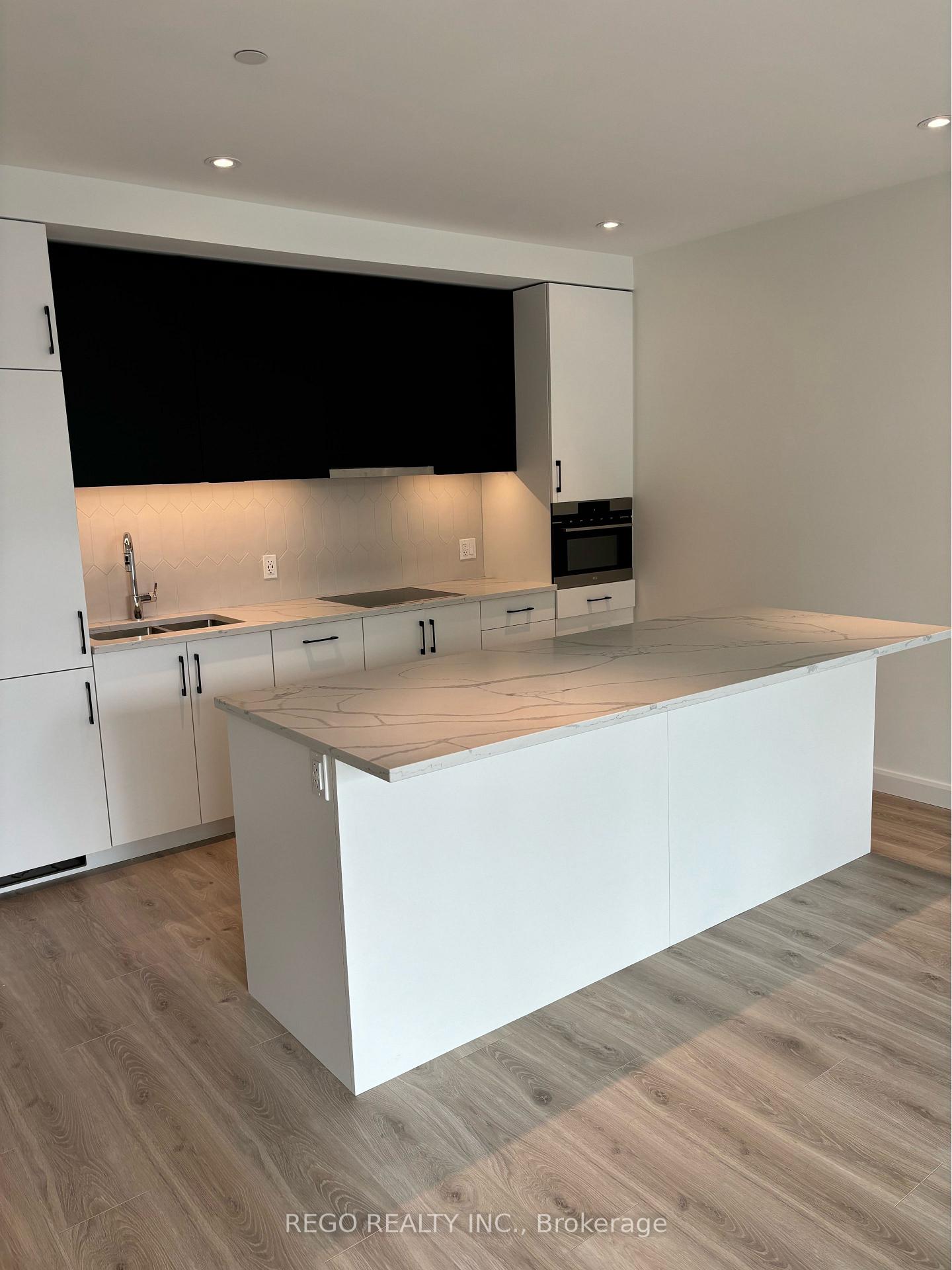 Photo 2 of Unit 104, 741 King Street W, Kitchener, KW Hospital — HOMEH