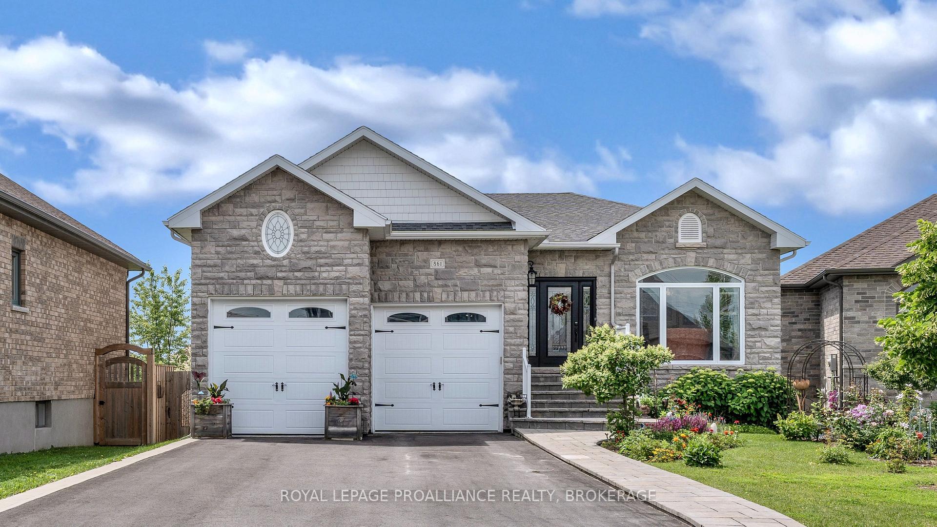 Photo 2 of 861 Windermere Drive, Kingston, City Northwest — HOMEH