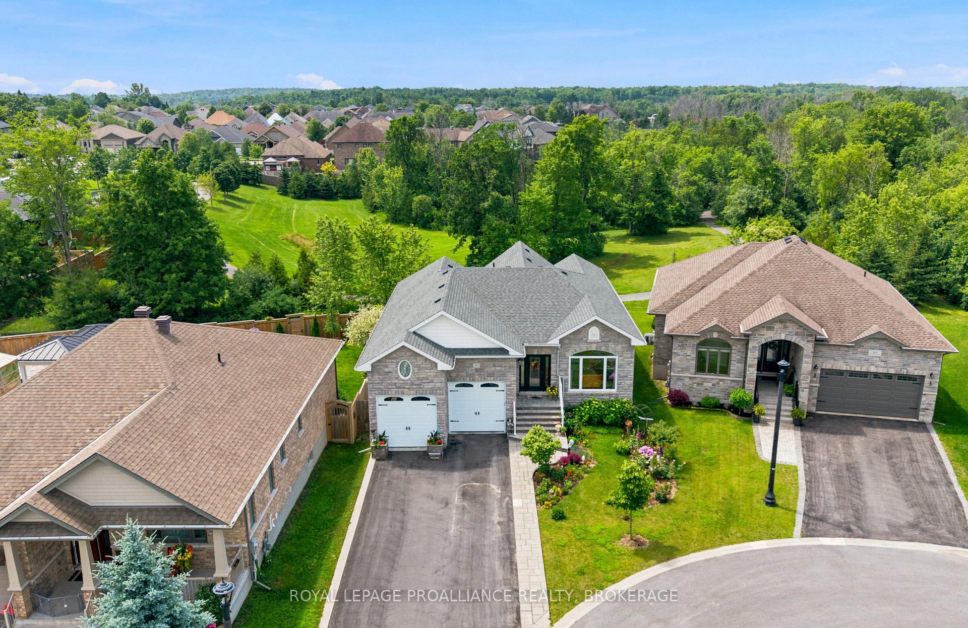 Photo 3 of 861 Windermere Drive, Kingston, City Northwest — HOMEH