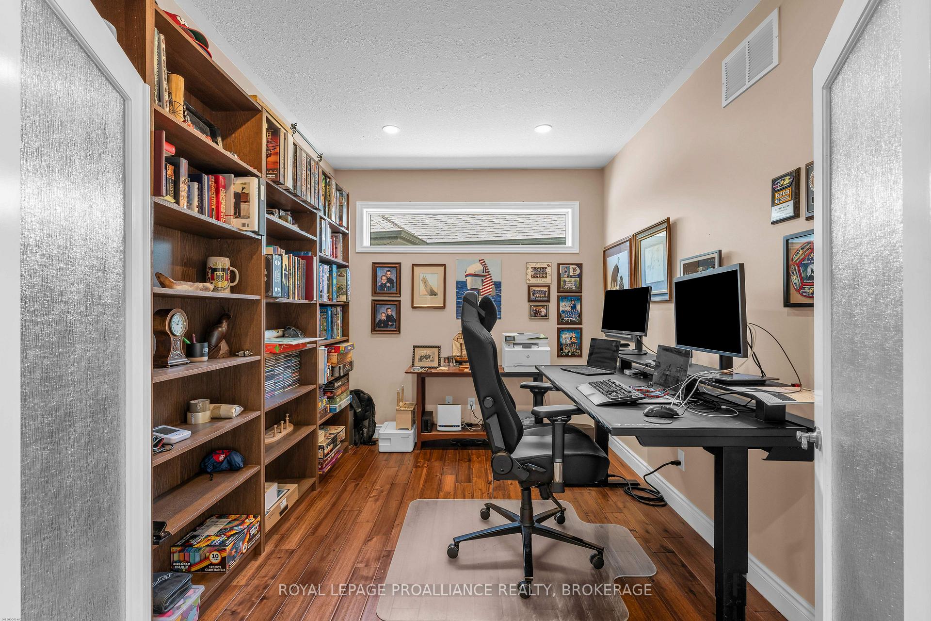 Photo 12 of 861 Windermere Drive, Kingston, City Northwest — HOMEH