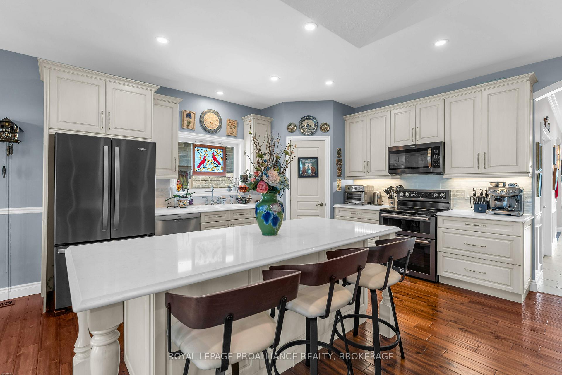 Photo 13 of 861 Windermere Drive, Kingston, City Northwest — HOMEH