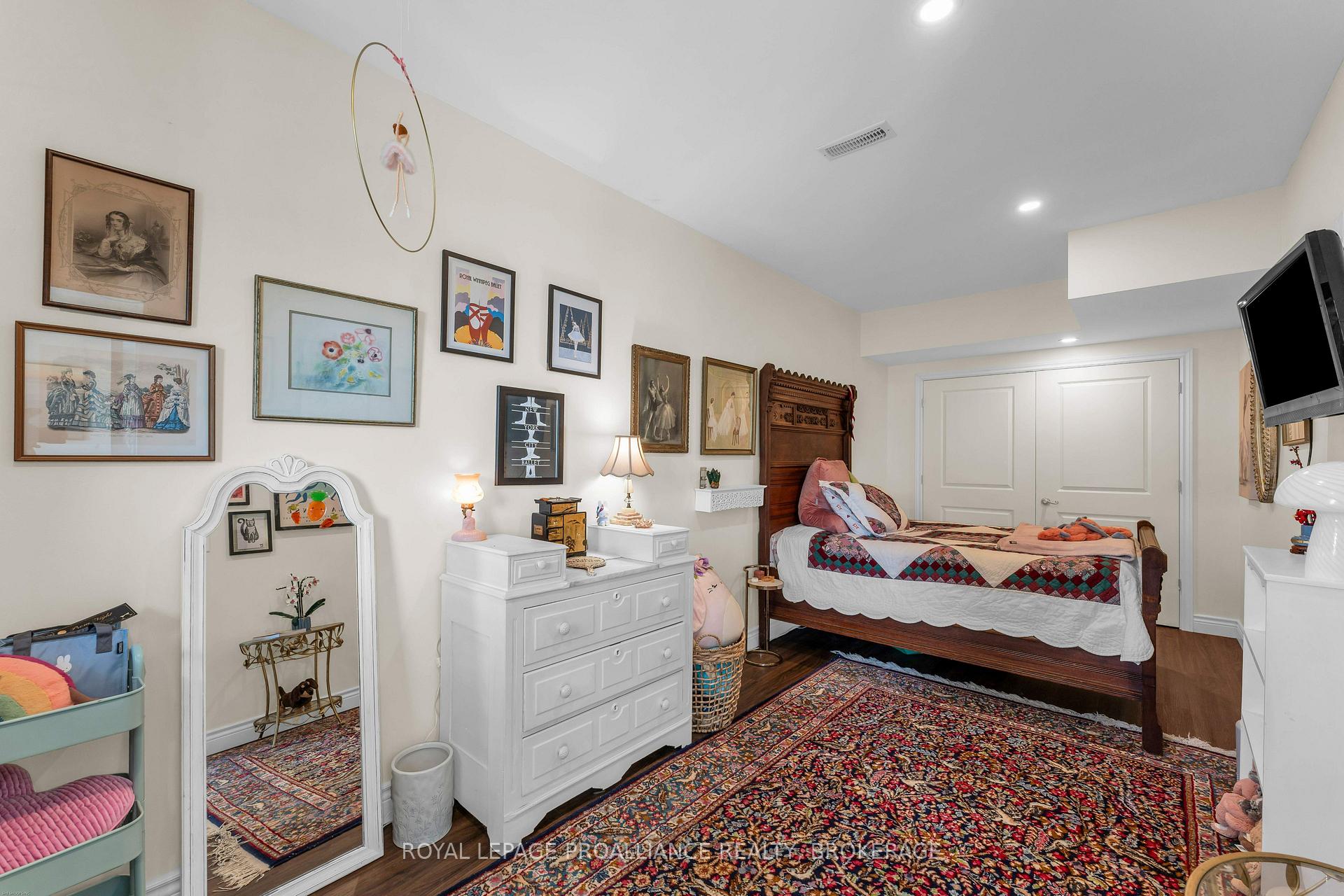 Photo 37 of 861 Windermere Drive, Kingston, City Northwest — HOMEH