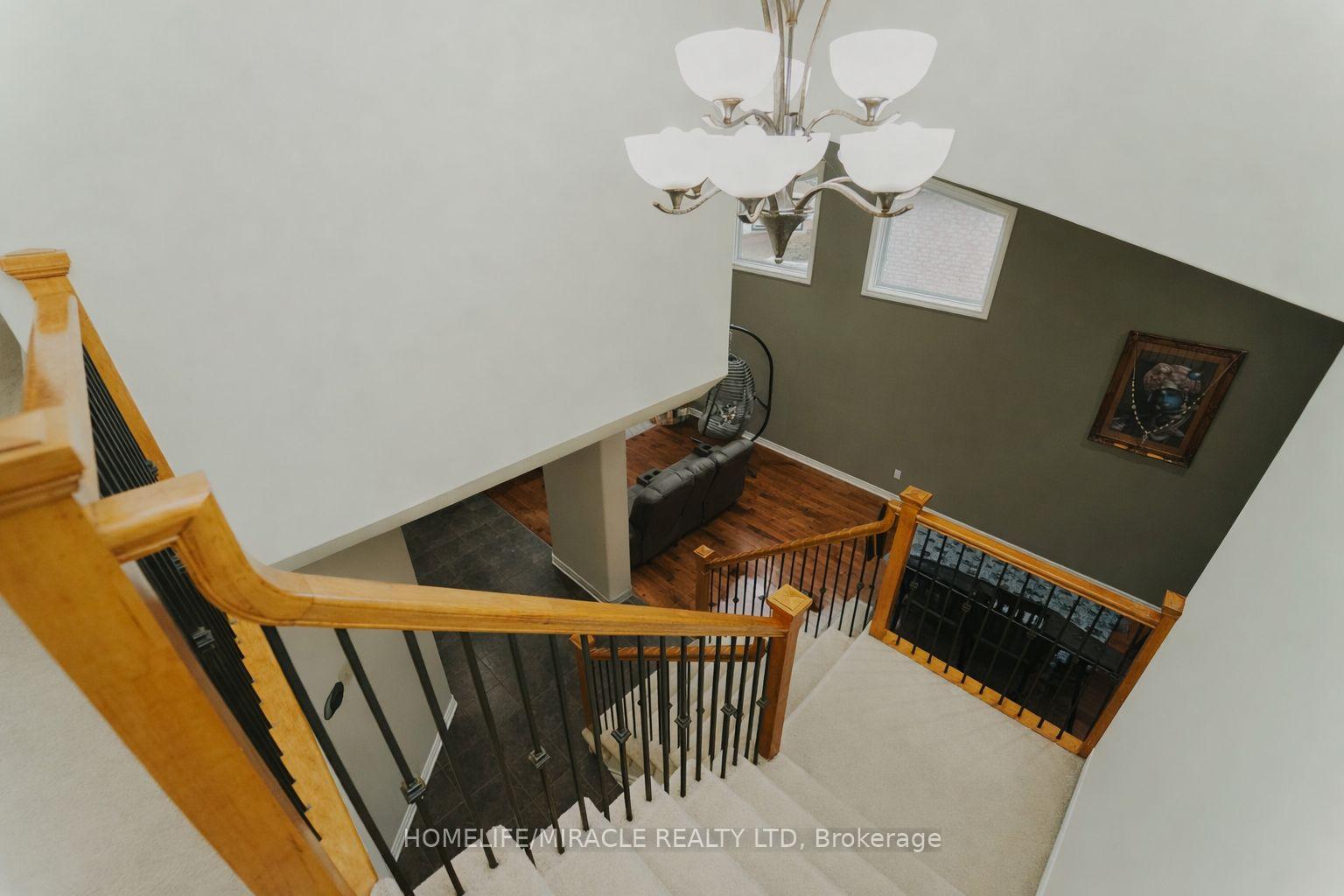 Photo 18 of 6978 Shannon Drive, Niagara Falls, Forestview — HOMEH