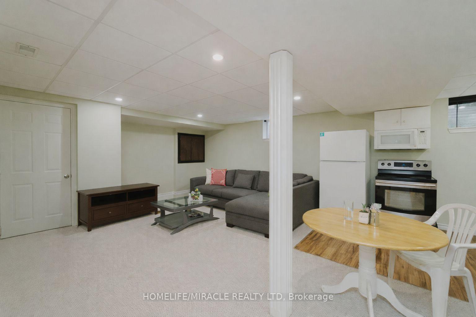 Photo 32 of 6978 Shannon Drive, Niagara Falls, Forestview — HOMEH