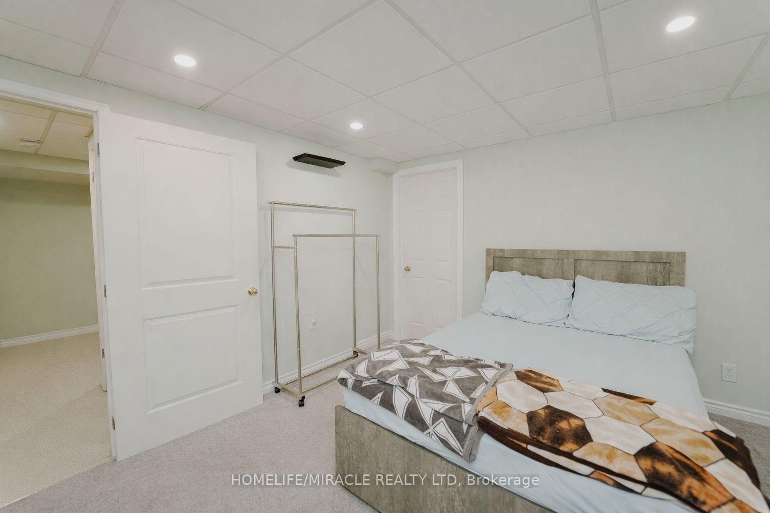 Photo 35 of 6978 Shannon Drive, Niagara Falls, Forestview — HOMEH