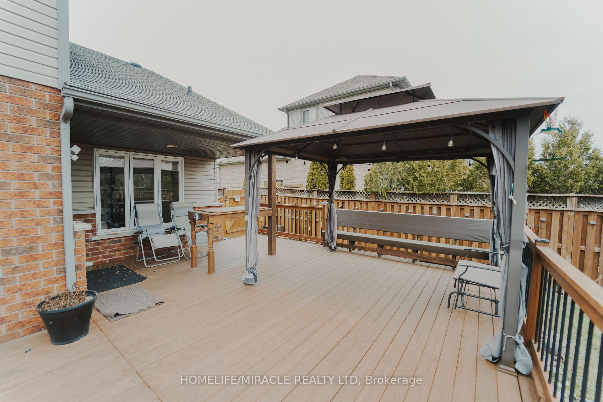 Photo 42 of 6978 Shannon Drive, Niagara Falls, Forestview — HOMEH