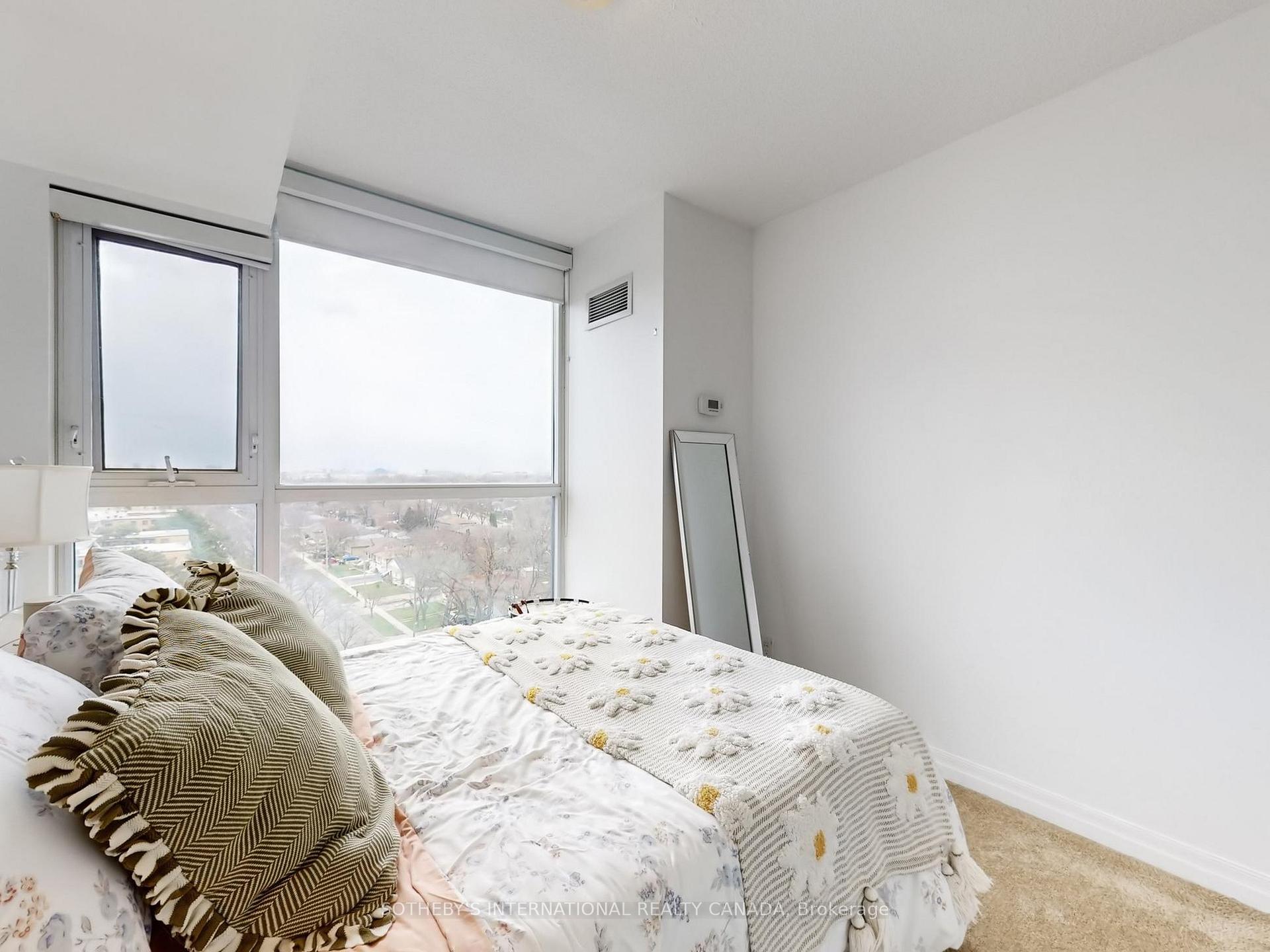 Photo 7 of Unit 1018, 80 Esther Lorrie Drive, Etobicoke, West Humber-Clairville — HOMEH