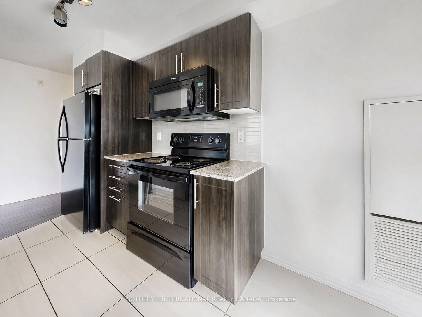 Photo 12 of Unit 1018, 80 Esther Lorrie Drive, Etobicoke, West Humber-Clairville — HOMEH