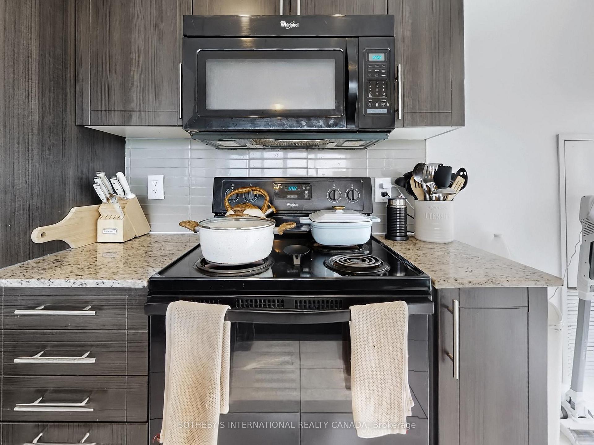 Photo 13 of Unit 1018, 80 Esther Lorrie Drive, Etobicoke, West Humber-Clairville — HOMEH