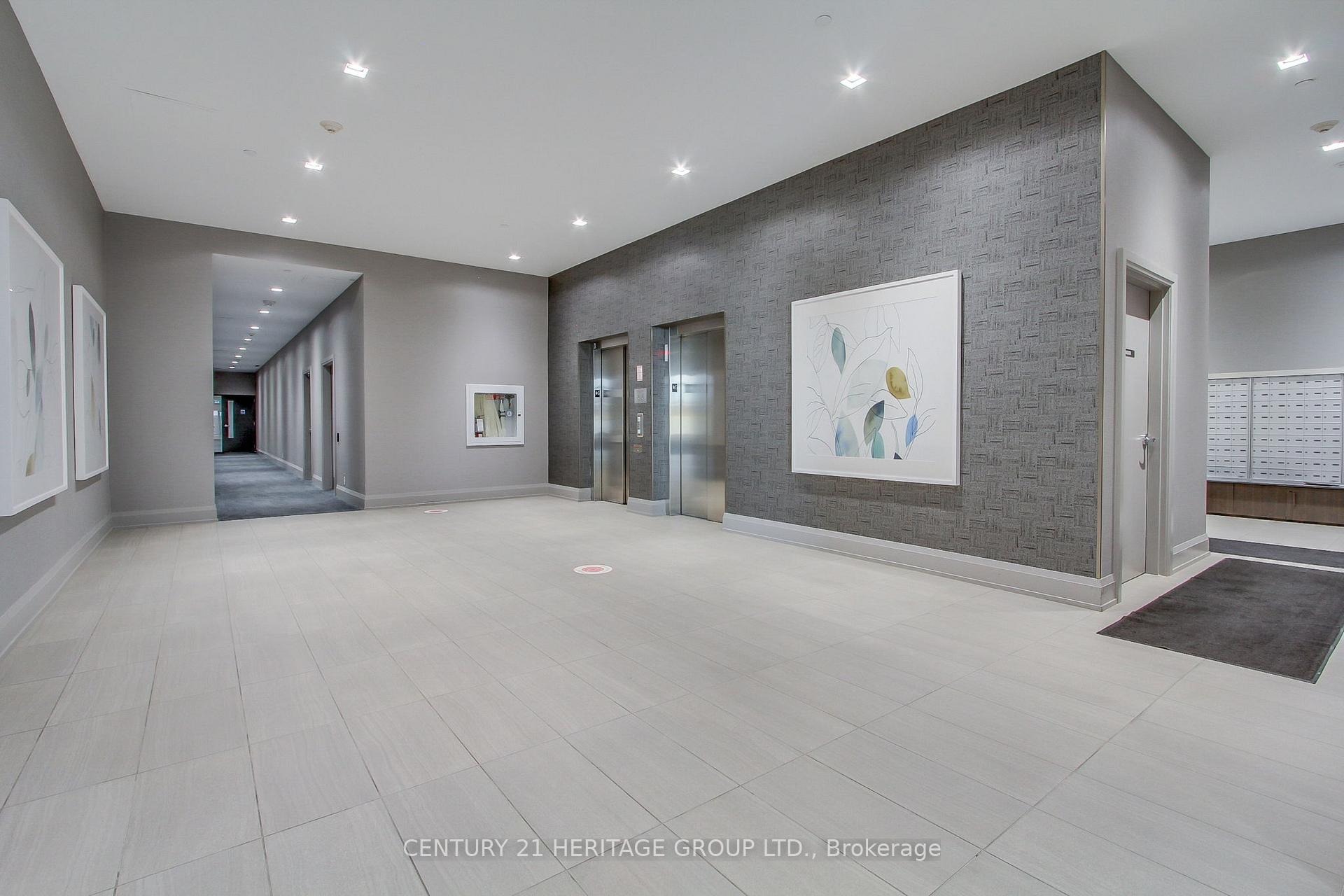 Photo 3 of Unit 250, 555 William Graham Drive, Aurora, Rural Aurora — HOMEH