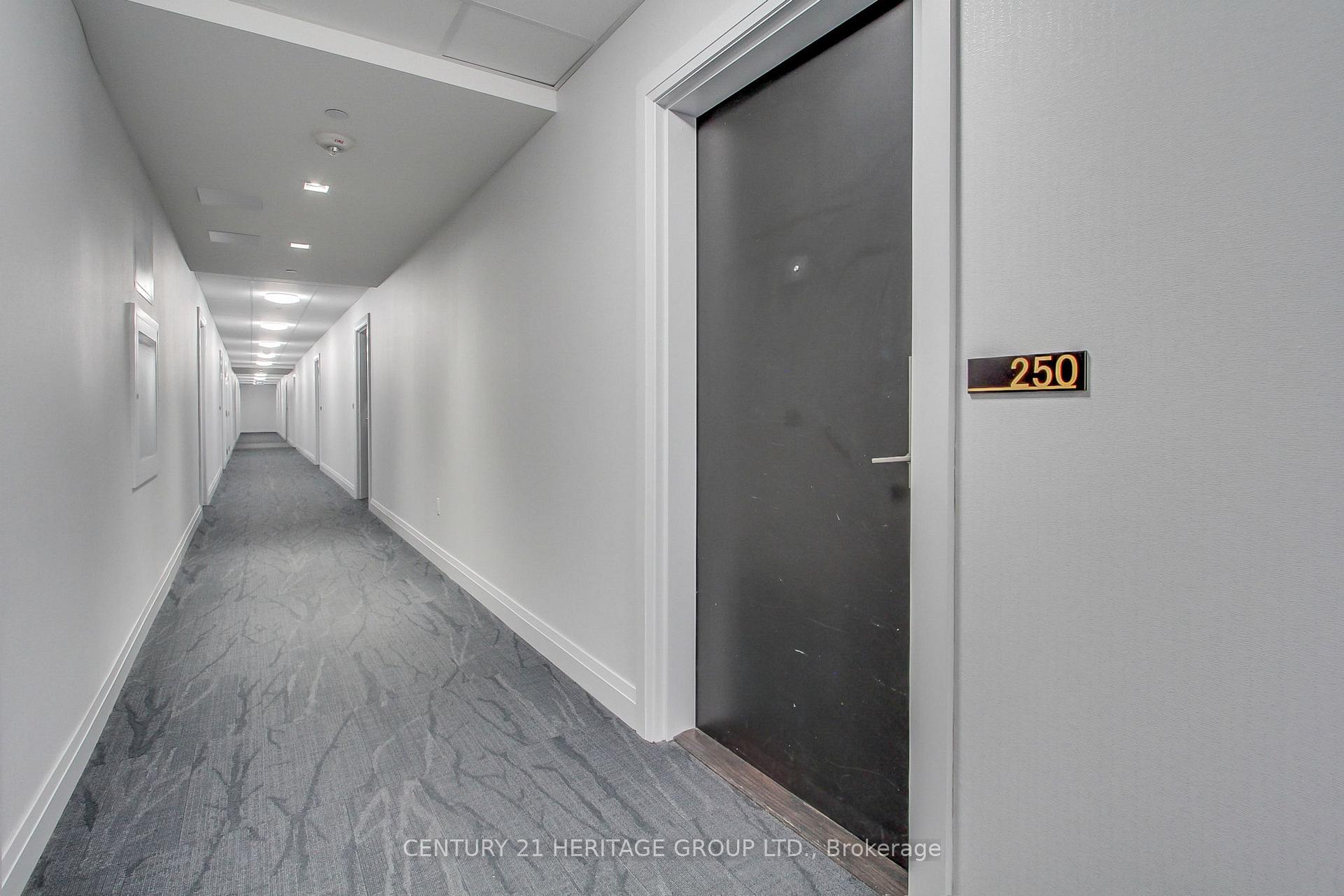 Photo 4 of Unit 250, 555 William Graham Drive, Aurora, Rural Aurora — HOMEH
