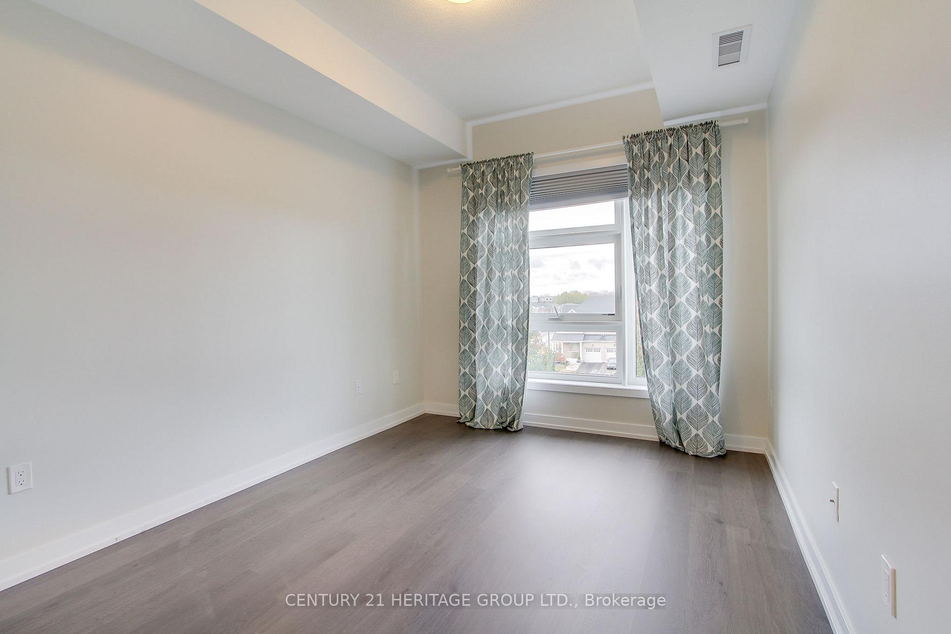 Photo 14 of Unit 250, 555 William Graham Drive, Aurora, Rural Aurora — HOMEH