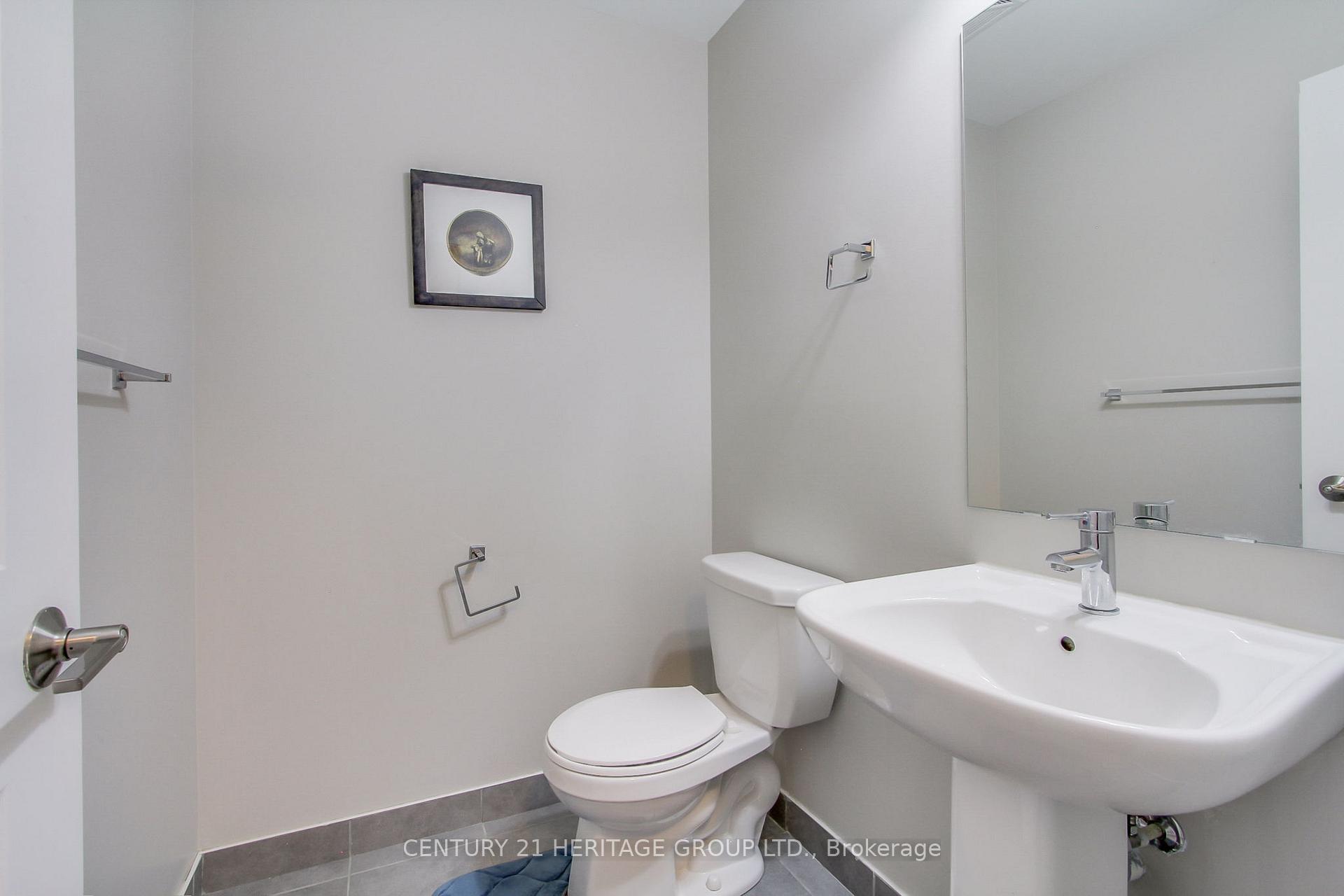 Photo 19 of Unit 250, 555 William Graham Drive, Aurora, Rural Aurora — HOMEH