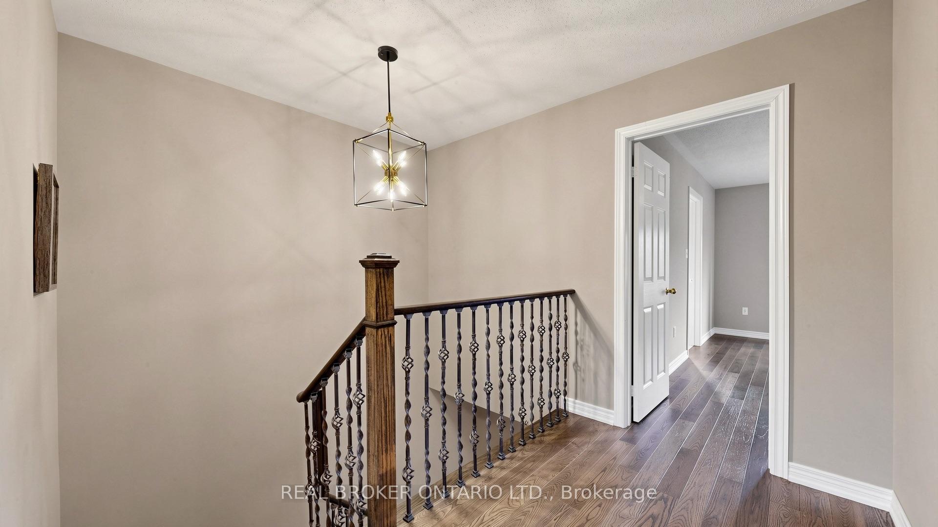Photo 12 of 23 Piera Gardens, Markham, Village Green-South Unionville — HOMEH