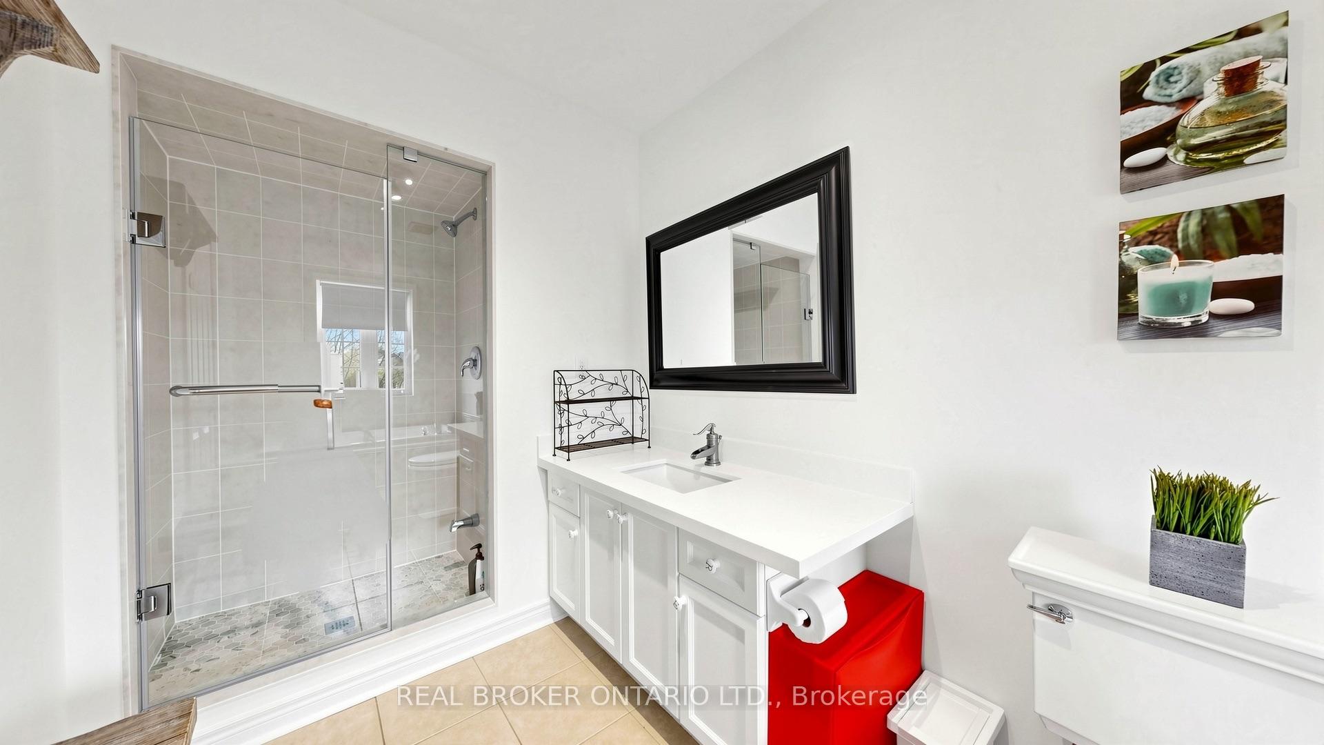 Photo 15 of 23 Piera Gardens, Markham, Village Green-South Unionville — HOMEH