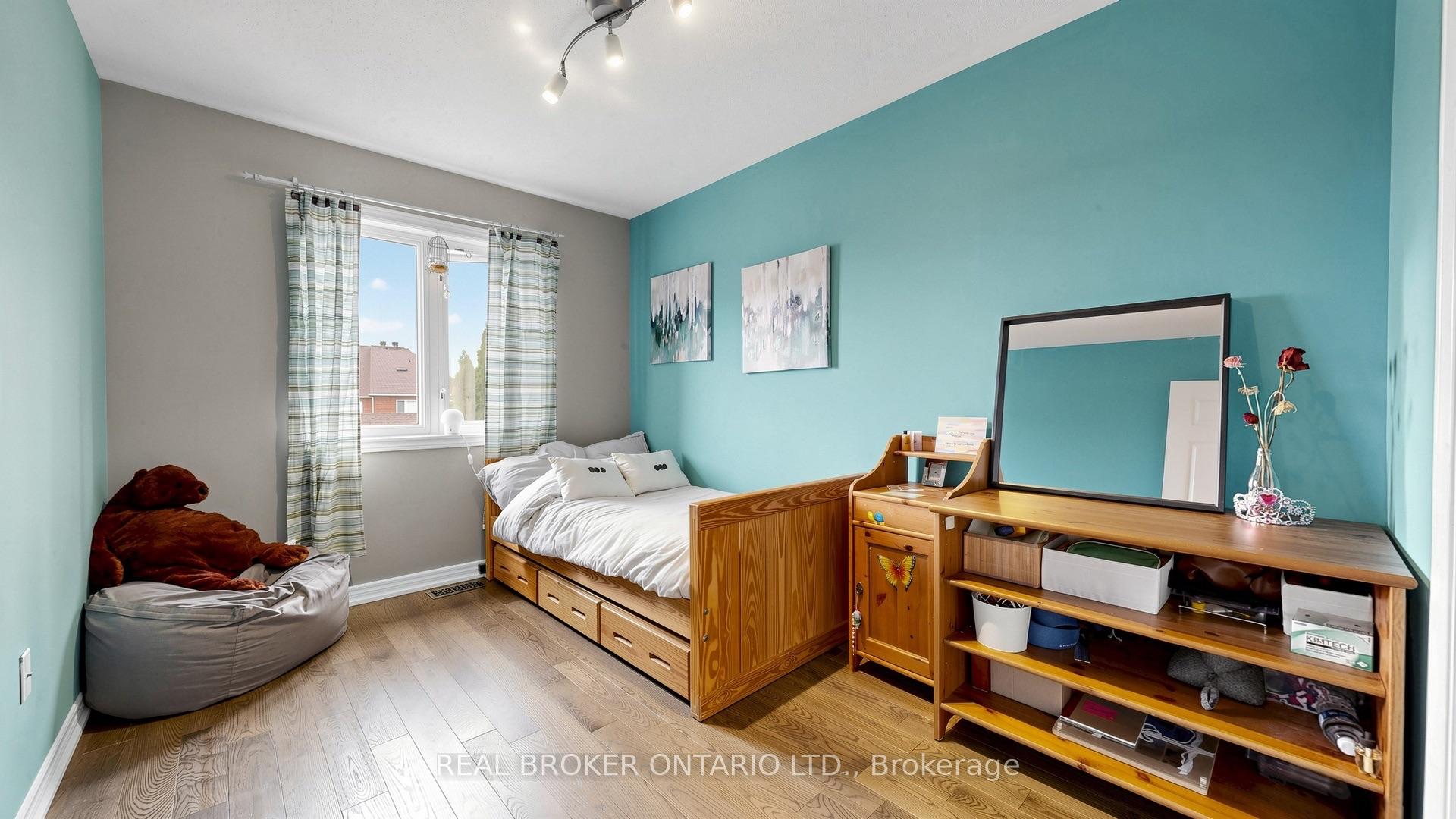 Photo 16 of 23 Piera Gardens, Markham, Village Green-South Unionville — HOMEH