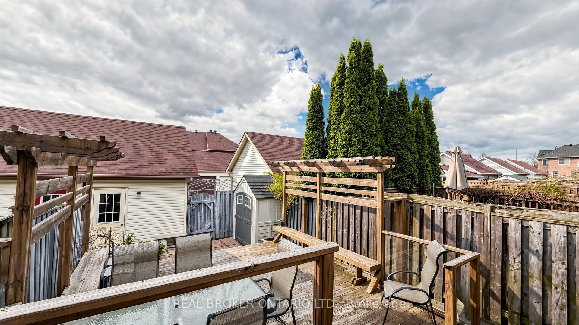 Photo 24 of 23 Piera Gardens, Markham, Village Green-South Unionville — HOMEH