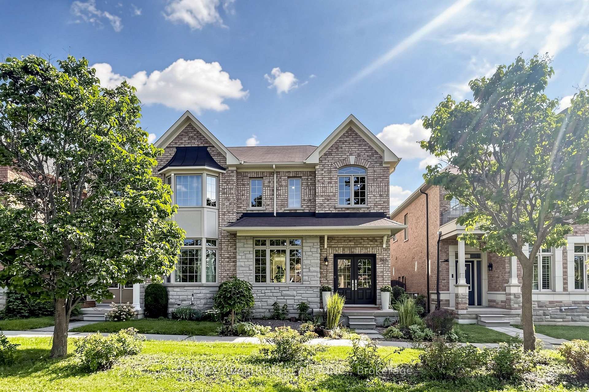 Front of 343 Mingay Avenue