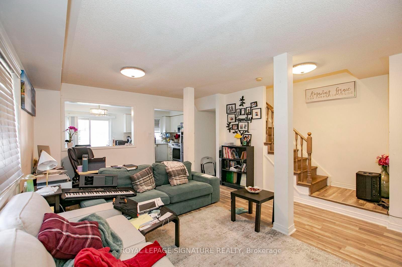 Photo 10 of 941 Mandolin Place, Mississauga, Meadowvale Village — HOMEH