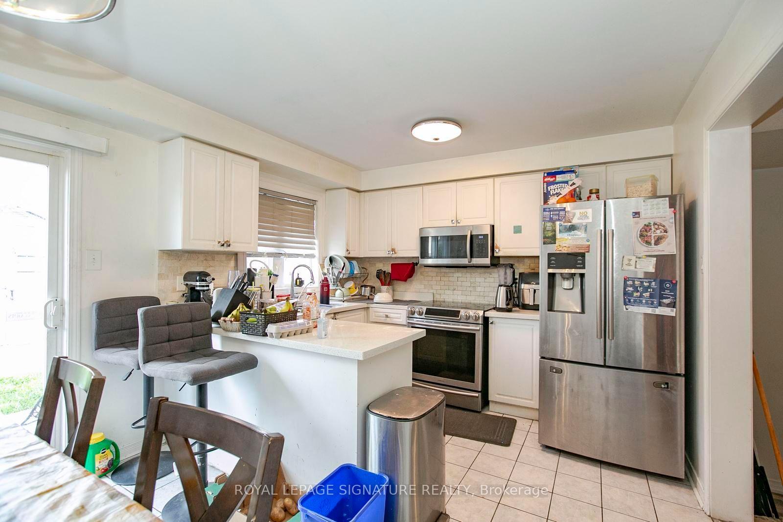 Photo 13 of 941 Mandolin Place, Mississauga, Meadowvale Village — HOMEH