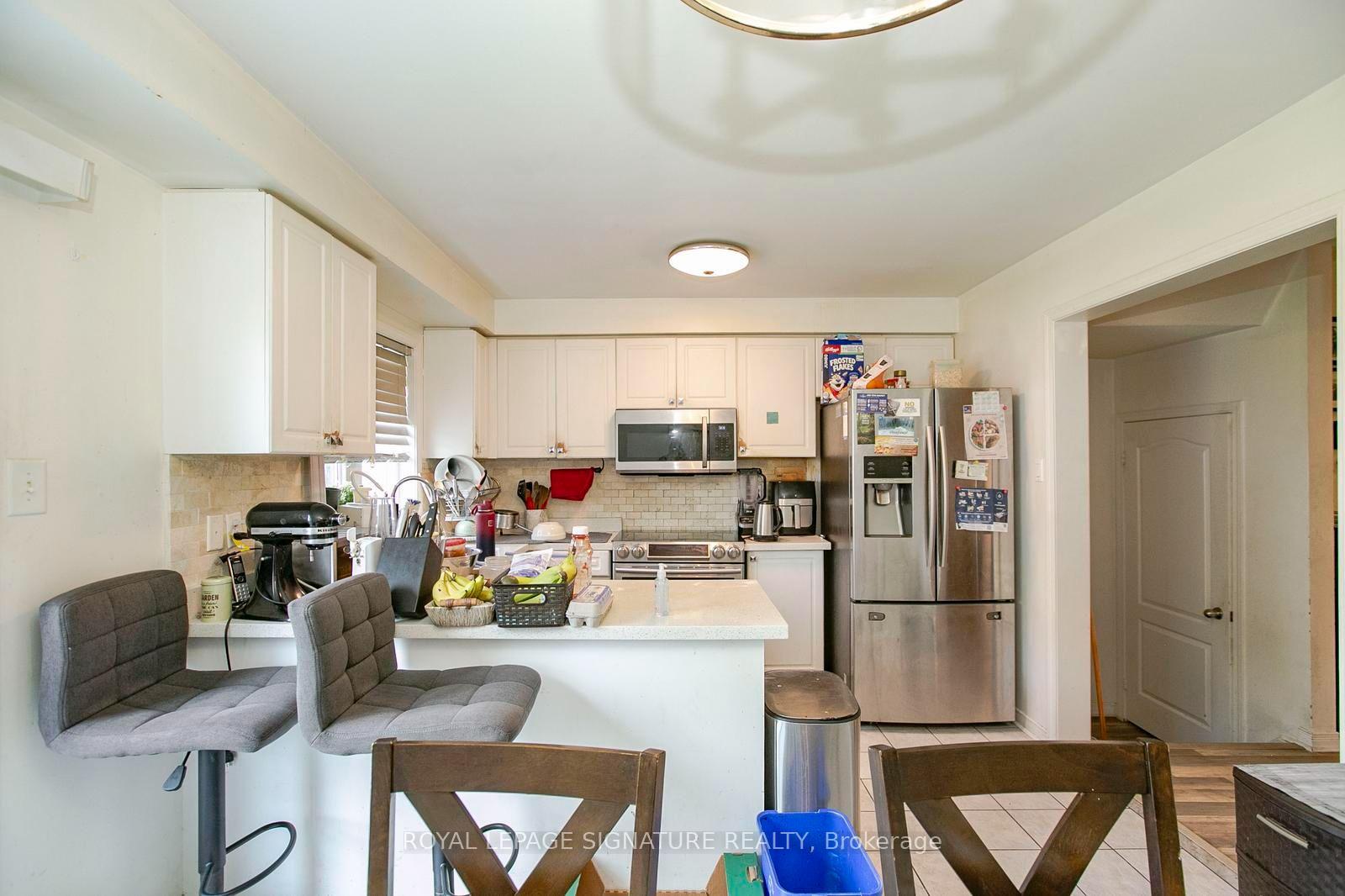 Photo 14 of 941 Mandolin Place, Mississauga, Meadowvale Village — HOMEH