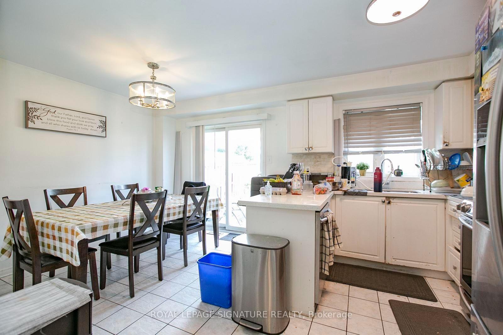 Photo 16 of 941 Mandolin Place, Mississauga, Meadowvale Village — HOMEH