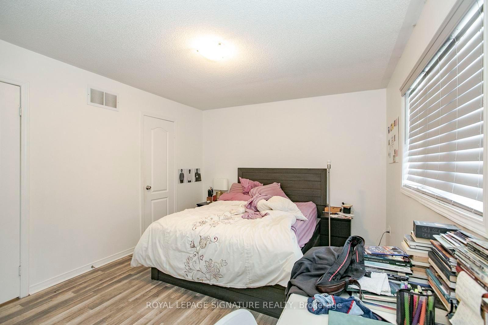 Photo 22 of 941 Mandolin Place, Mississauga, Meadowvale Village — HOMEH