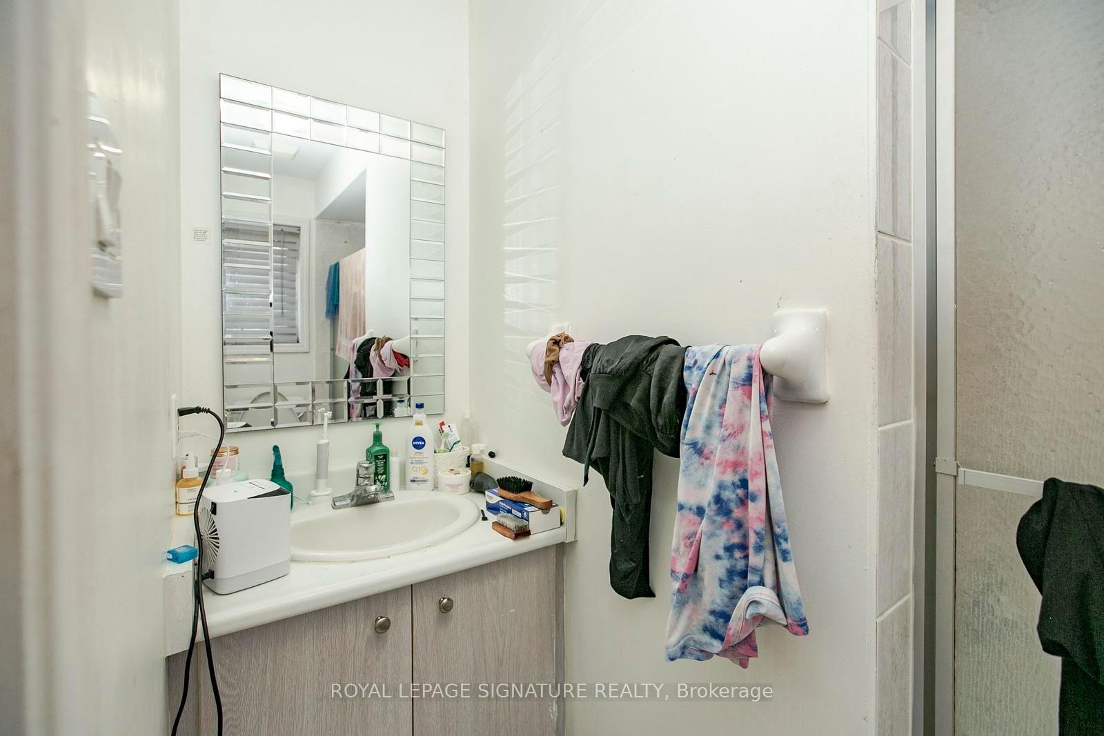 Photo 24 of 941 Mandolin Place, Mississauga, Meadowvale Village — HOMEH