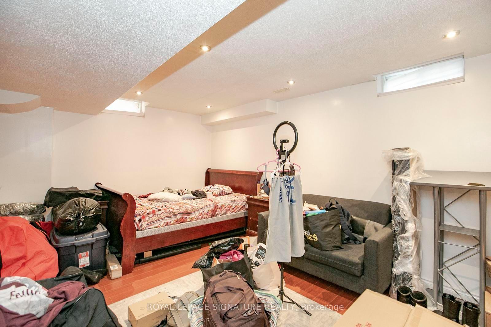 Photo 36 of 941 Mandolin Place, Mississauga, Meadowvale Village — HOMEH